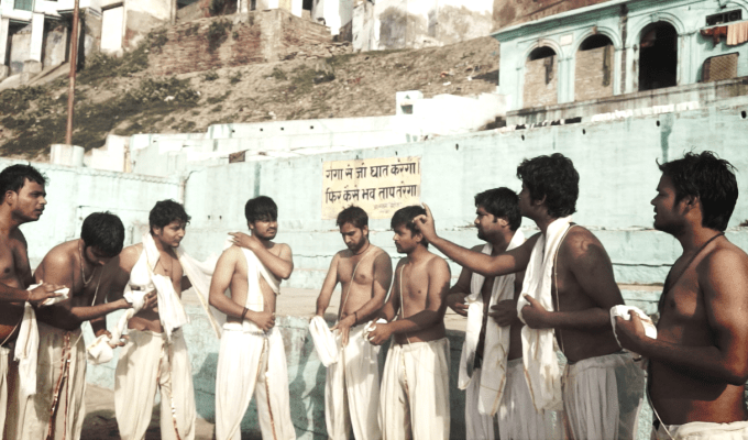 Crossing a river, Losing a self (Short film based on a&nbsp;folktale)